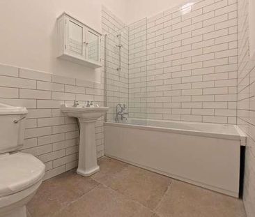 Claremont Crescent, Weston-super-mare, BS23 - Photo 5