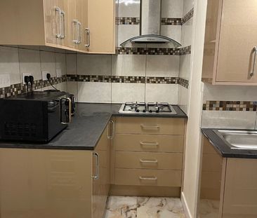 1 Bed Flat, Black Prince Avenue, CV3 - Photo 2