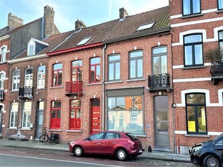 Herenwoning met drie slaapkamers op centrale ligging te Sint-Andries - Photo 4
