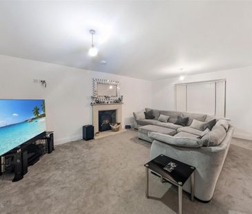 4 bedroom detached house to rent - Photo 1