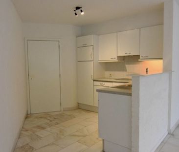 Appartement te huur in Rumbeke voor € 780 met 2 slaapkamers - Photo 2