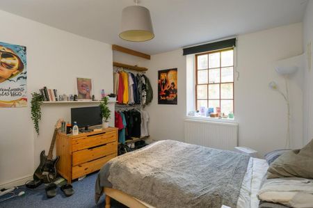 9 bedroom house to rent - Photo 3