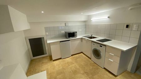 A LOUER - 2 PIECES - HYPER CENTRE - STRASBOURG - Photo 3