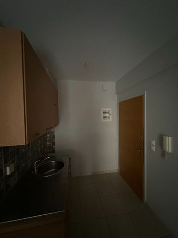 Studio/Γκαρσονιέρα για ενοικίαση Σκαγιοπούλειο (Πάτρα) - Photo 4