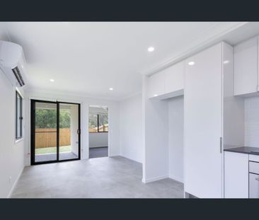 2 BEDROOM DUPLEX! - Photo 5