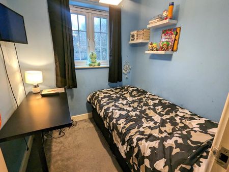 3 bedroom terraced house to rent - Photo 2