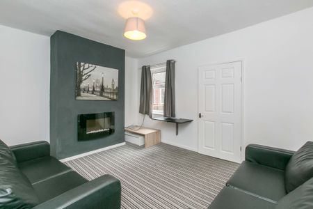 4 bedroom terraced to rent Brindley Street; Newcastle-under-Lyme; ST5 - Photo 4