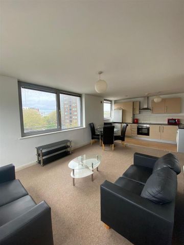 2 bedroom apartment to rent - Photo 2