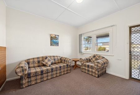 46 Thompson Street, Long Jetty NSW 2261 - House For Rent | Domain - Photo 2