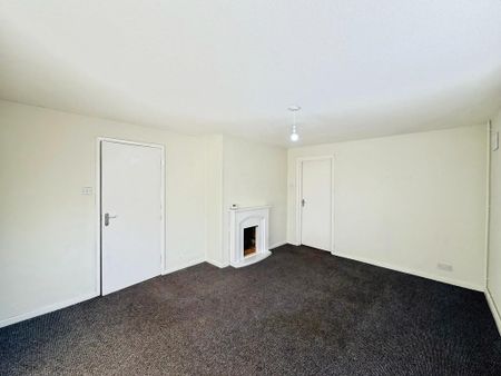 3 bedroom end of terrace house to rent - Photo 2