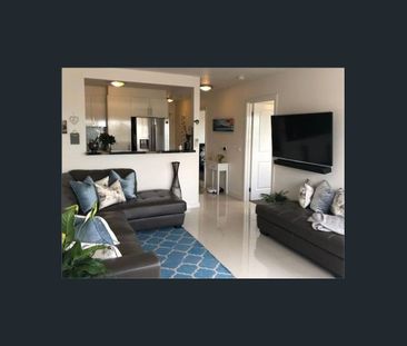 Modern 2 Bedroom, 2 Bathroom Apartment with 1 Car Park in Malvern - Photo 1