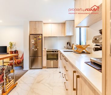 Stylish Three-Level Living Next to Waterloo Station - Photo 2