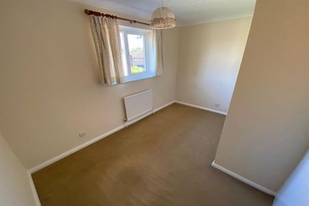 2 bedroom terraced house to rent - Photo 3