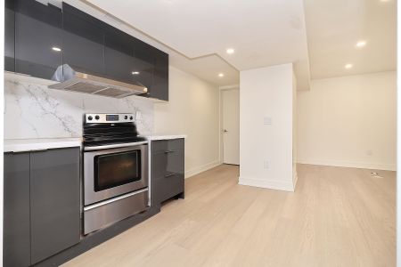 For Lease - 5815 Rainspring Drive, Mississauga, Ontario - Photo 3