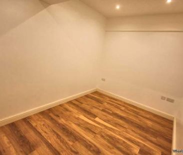 2 bedroom property to rent in Stockport - Photo 1