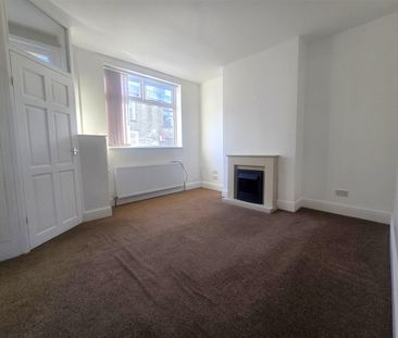 Camp Street, Burnley - Photo 2