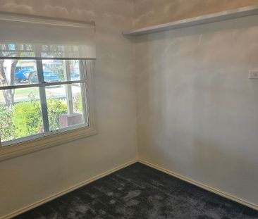 Caroline Springs - Photo 5