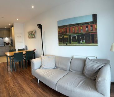 1 Bed Flat, Atkins Square, E8 - Photo 3