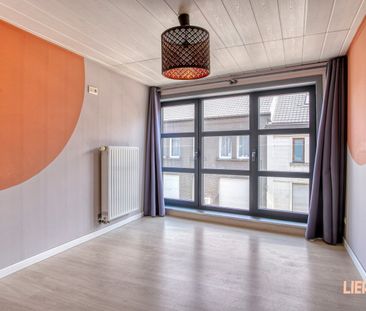 Instapklare woning met 3 SLKS, garage én grote zonnige tuin! - Foto 3