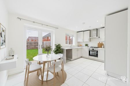 3 bedroom semi-detached to let - Photo 4