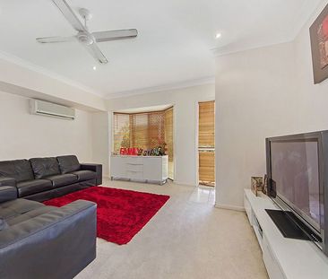 2/18 Louise Street - Photo 3