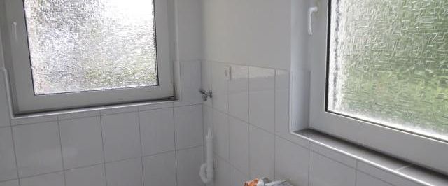 Attraktive Wohnung sucht nette Mieter: Helle 2-Raum-Wohnung mit eigenem Garten* - Foto 1