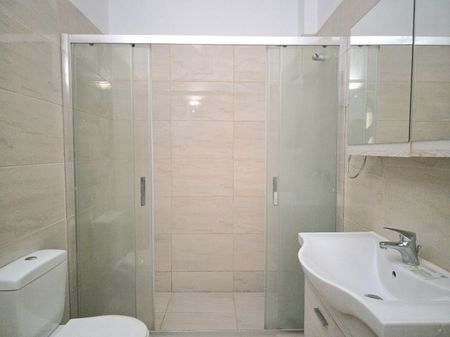 Διαμέρισμα για ενοικίαση Τζιτζιφιές (Καλλιθέα) - Φωτογραφία 5