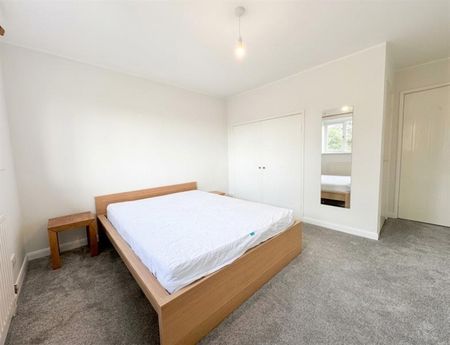 2 Bedroom End Terrace To Let - Photo 3