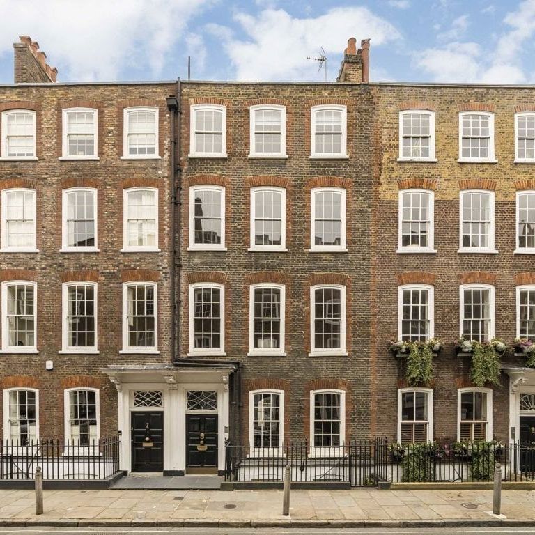 Great James Street - Photo 1