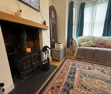 2 bedroom terraced house to rent - Photo 2