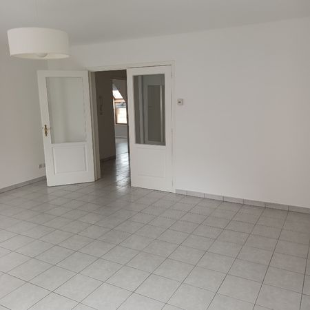 Location Appartement 2 pièces 55m² - Photo 2