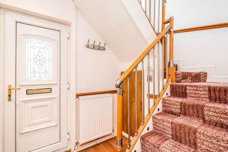 2 bedroom terraced house to rent - Photo 3