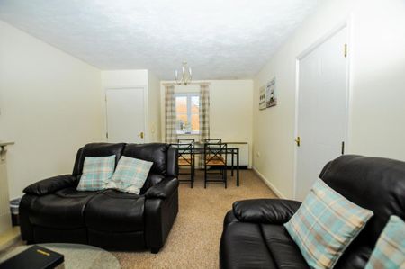2 bedroom serviced apartment to rent - Photo 4