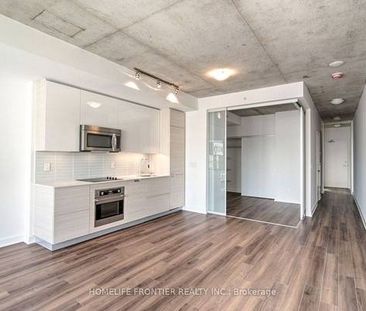 1+1 Bedroom, 1 Bathroom - 210 Simcoe - Photo 2