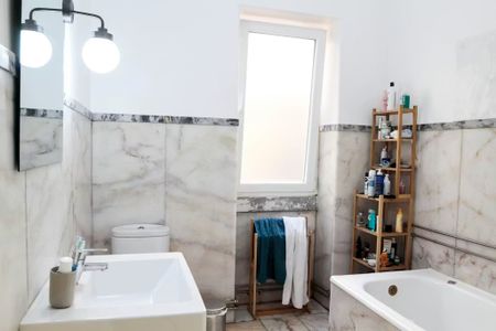 Alameda Dom Afonso Henriques, Lisbon, Lisbon 1000-252 - Photo 3