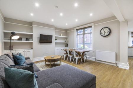 1 bedroom in a house share to rent - Photo 2