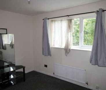 Luton, LU4 - Photo 2