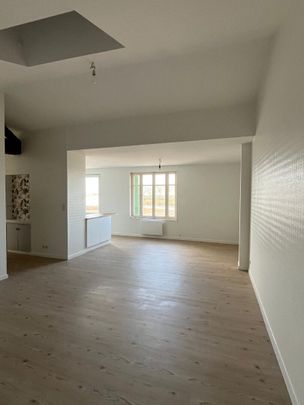 Location appartement 3 pièces, 80.00m², Marans - Photo 1