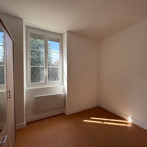 Location Appartement 2 pièces 28m² LA FERTE GAUCHER 77320 - Photo 1