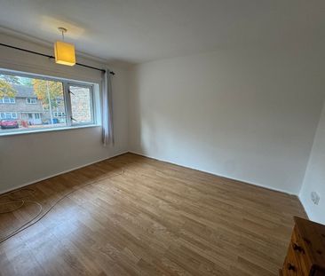 3 bed terraced house to rent in Shephall Way, Stevenage, SG2 - Photo 5