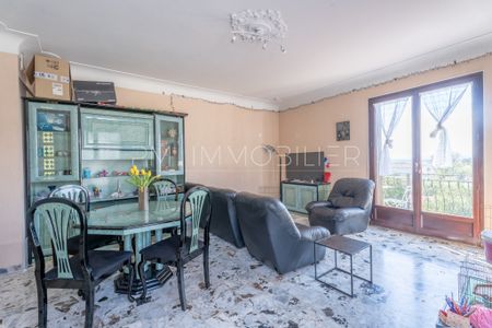 CHAMBRE A LOUER DANS UNE BELLE MAISON AVEC EXTERIEUR ET STATIONNEMENT 13013 CHATEAU GOMBERT - Photo 2