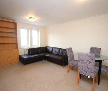 2 bedroom Flat to rent in Kielder Close, Killingworth, Newcastle Up... - Photo 1