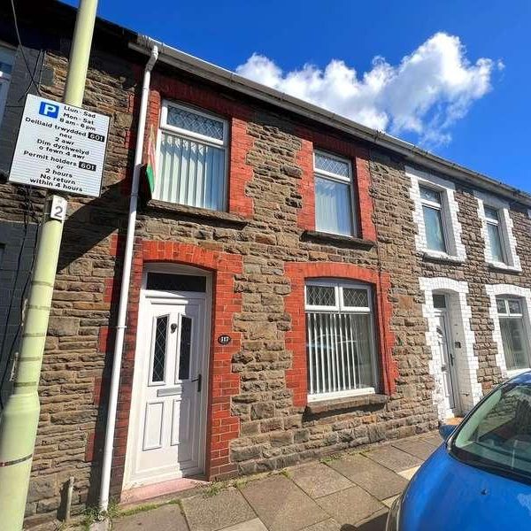 Middle Street, Pontypridd, CF37 - Photo 1