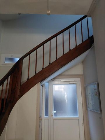 Location Appartement 2 pièces 45m² ELBEUF 76500 - Photo 5