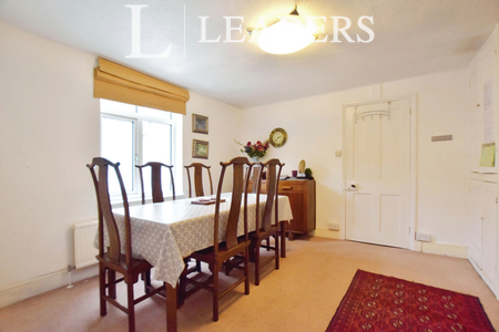 1 bedroom in a house share to rent - Photo 4