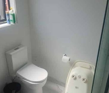 7/3 Milne Crescent, Taita - Photo 1