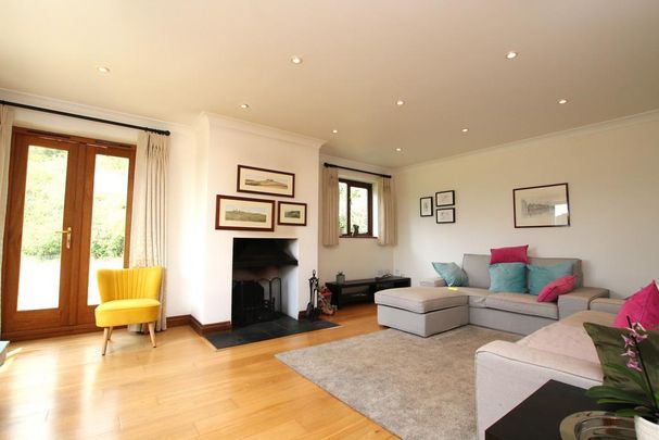 4 bedroom detached house to rent - Photo 1