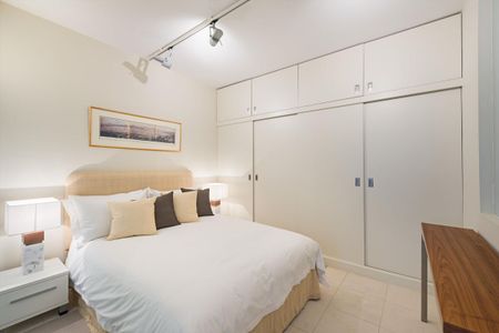 Short Let. Four-bedroom house to rent in Knightsbridge SW7 - Photo 5