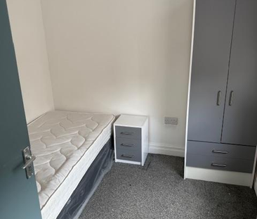 4 bedroom house share to rent - Photo 3