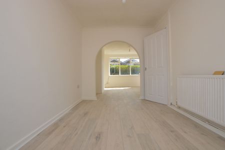 3 Bedroom End of Terrace - Photo 3